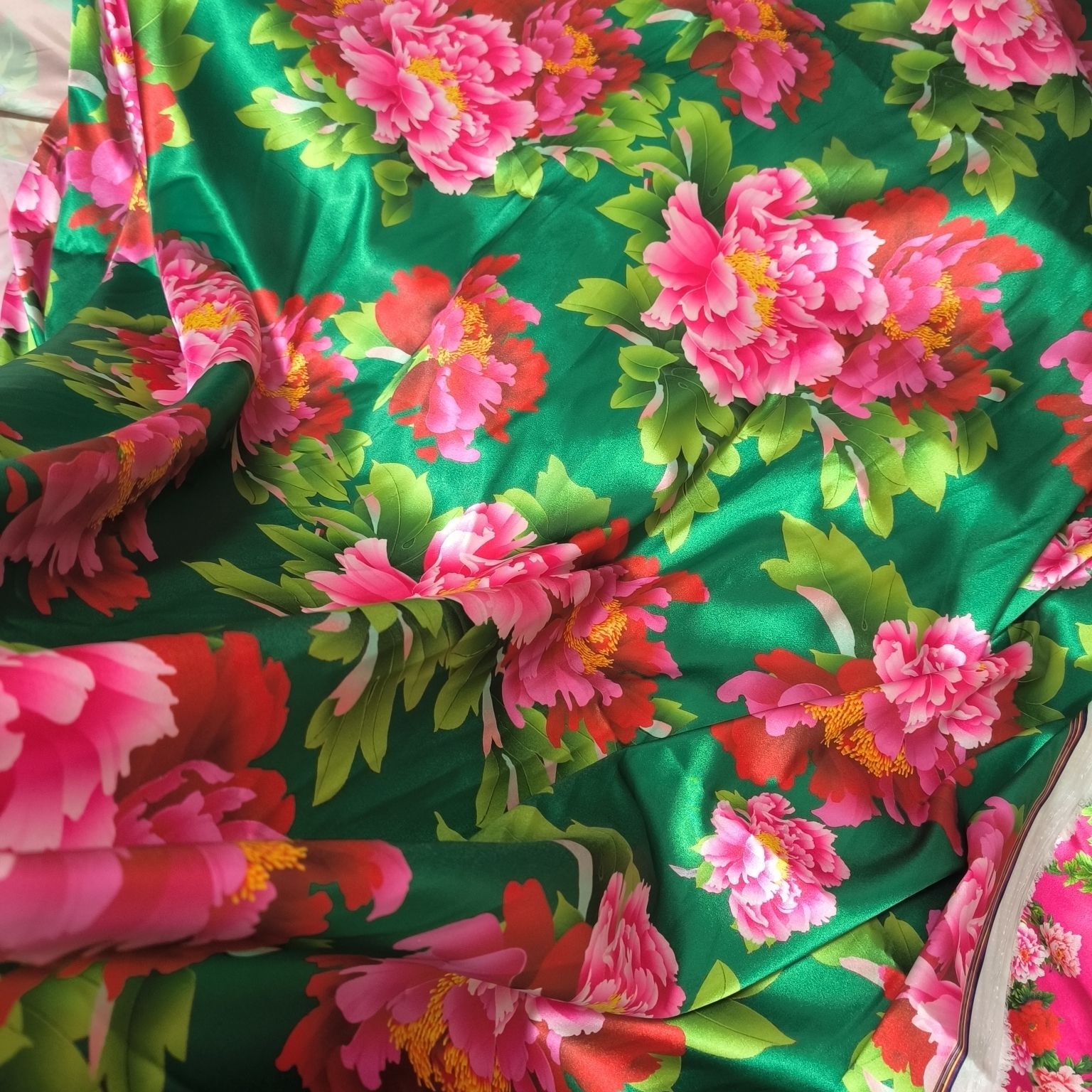 Bloemenprint Acetaat Satijnen  - Sewing In Textile recensie en prijs